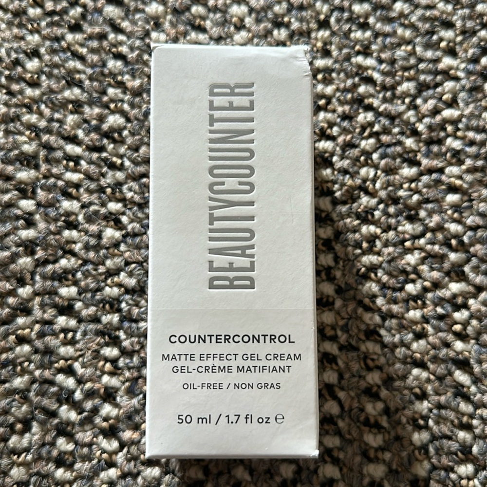 Beautycounter Matte Effect Gel Cream